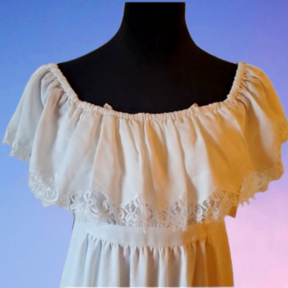NWT Aqua Formal White Lace Trim Offshoulder Ruffle Maxi Evening Dress - Picture 10 of 14